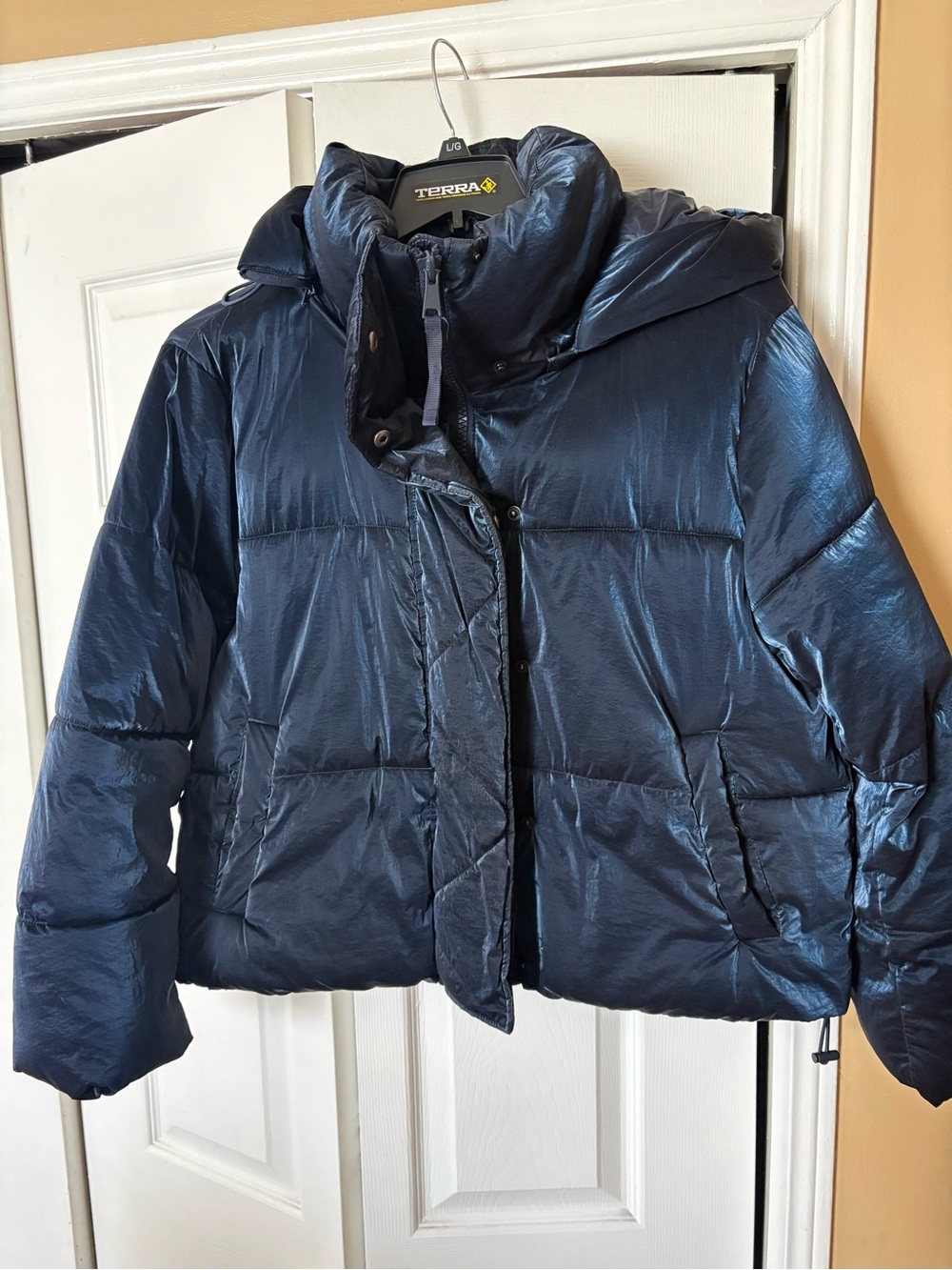 GAP Women's Navy Shimmer Puffer Jacket with Hood